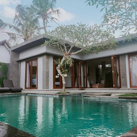 Anggira Villa Ubud Exterior foto